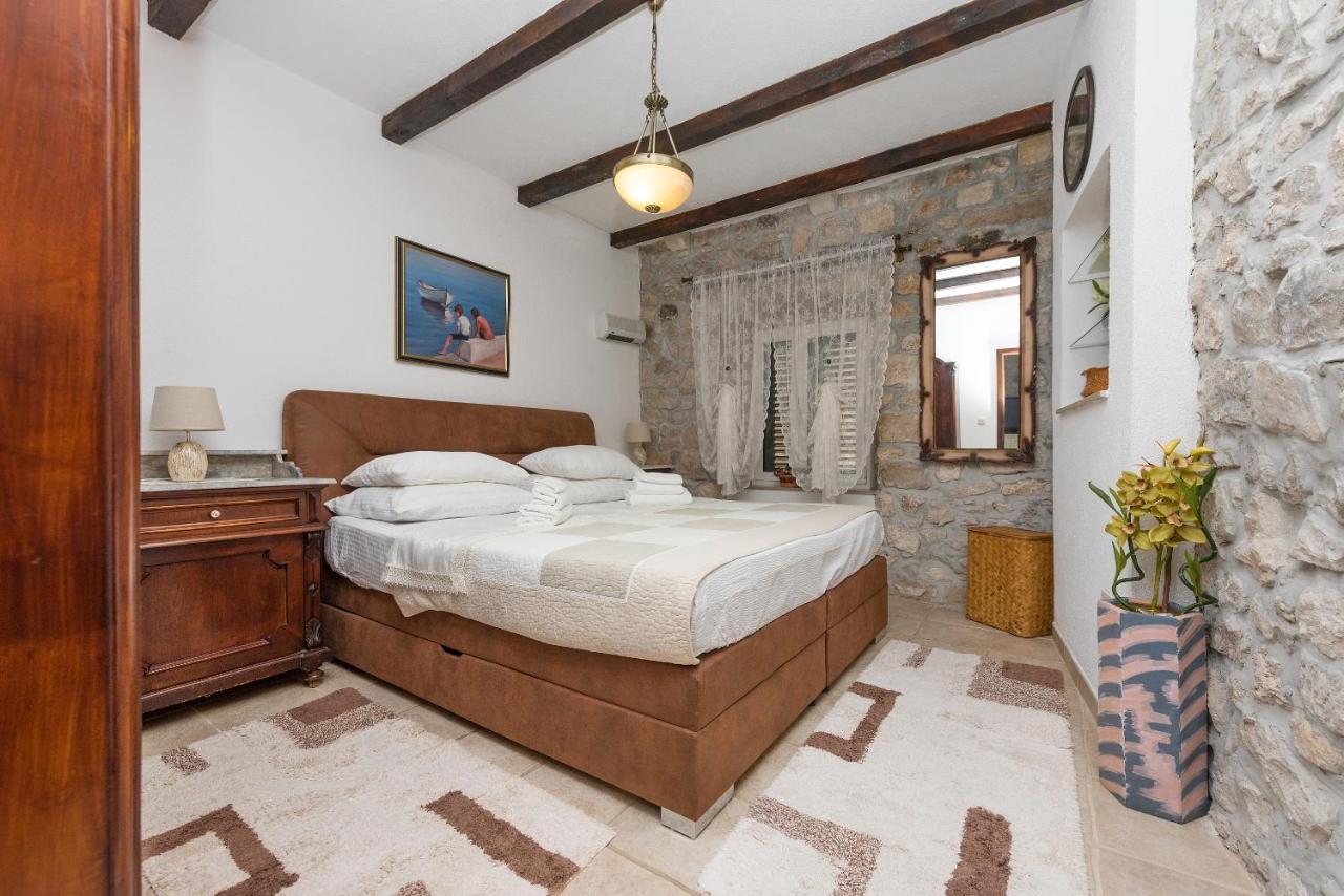 Heritage Palace LIŠTUN Makarská Exteriér fotografie